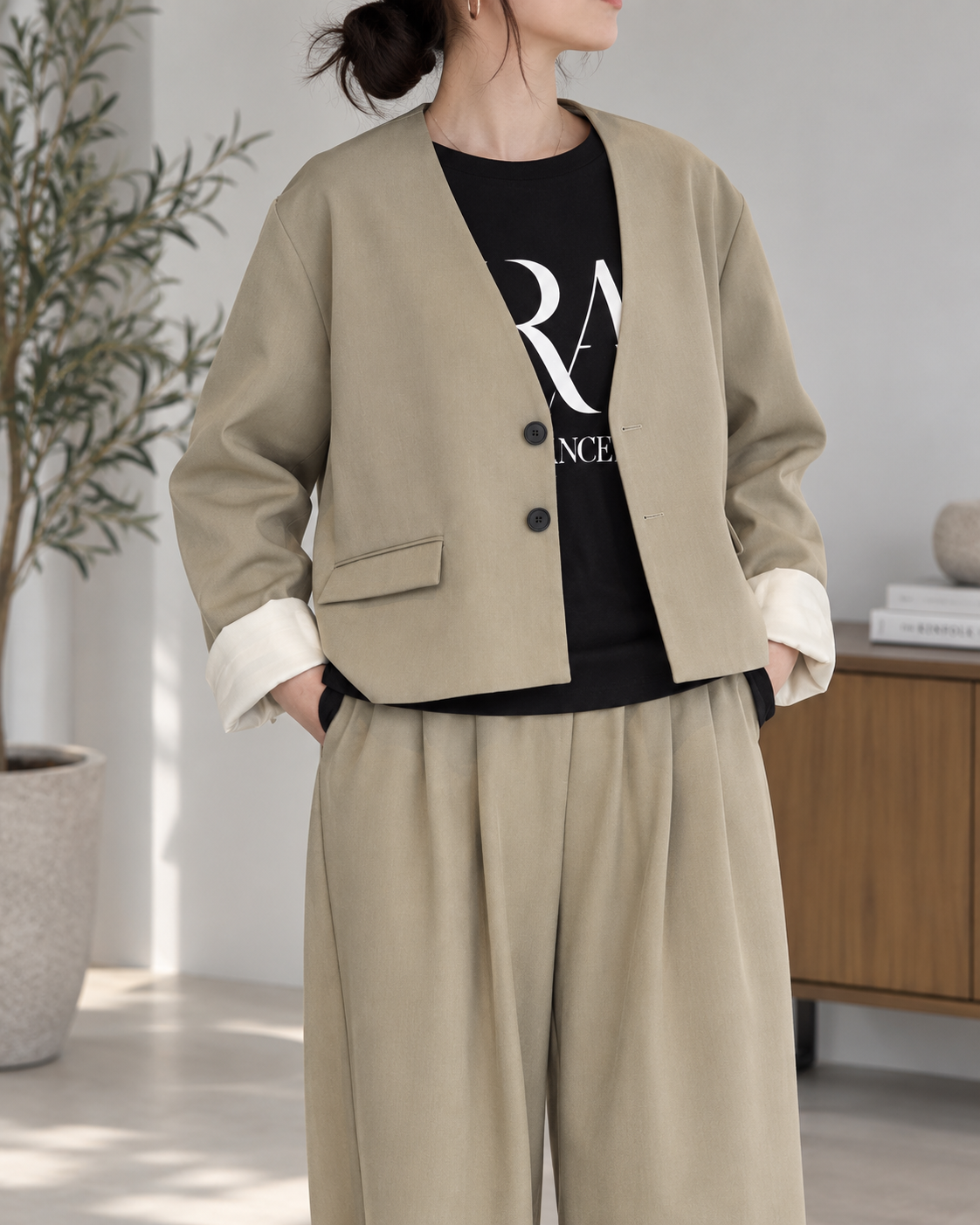 NUANCE NECK SHORT JACKET / CHIGNON