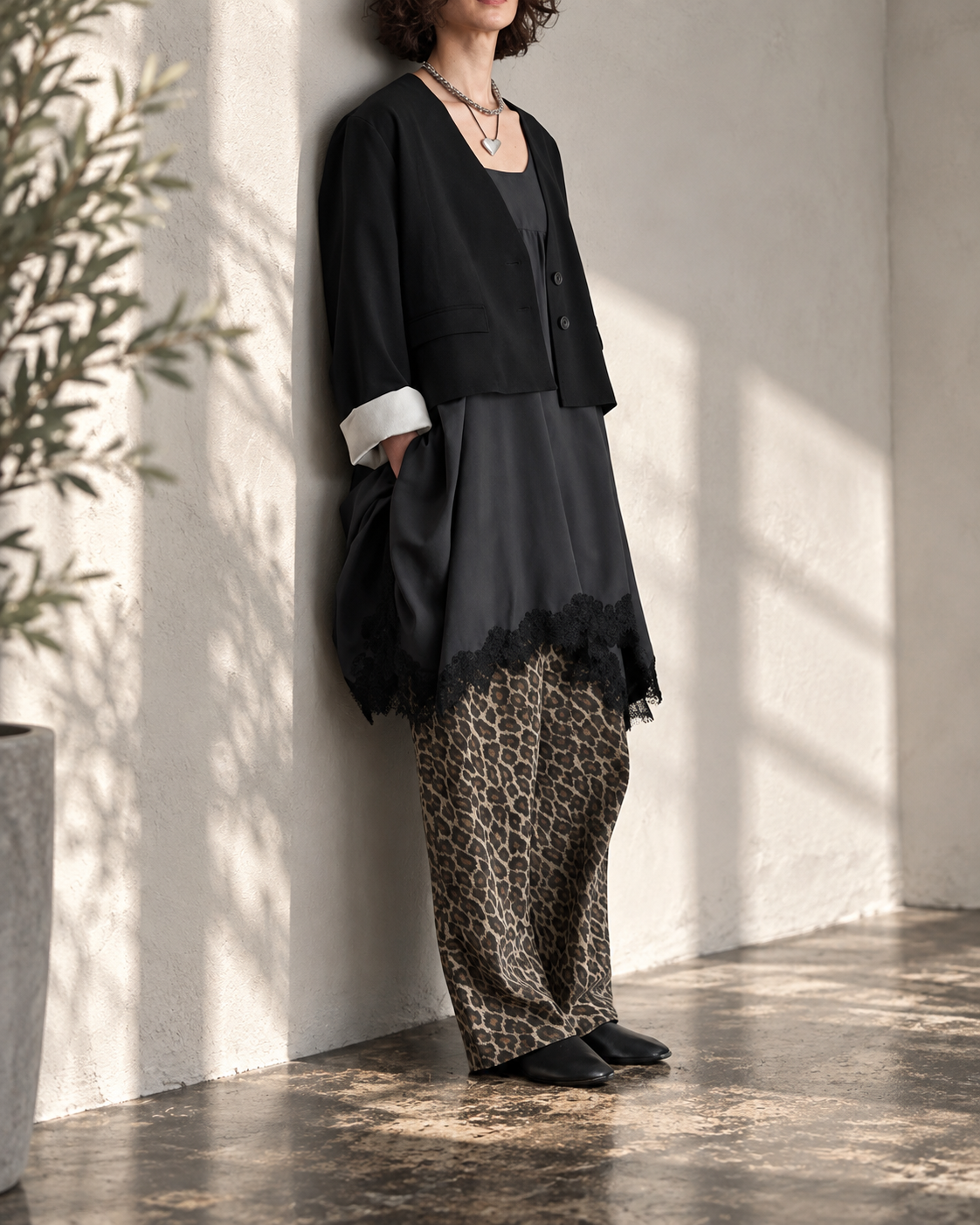 NUANCE NECK SHORT JACKET / CHIGNON