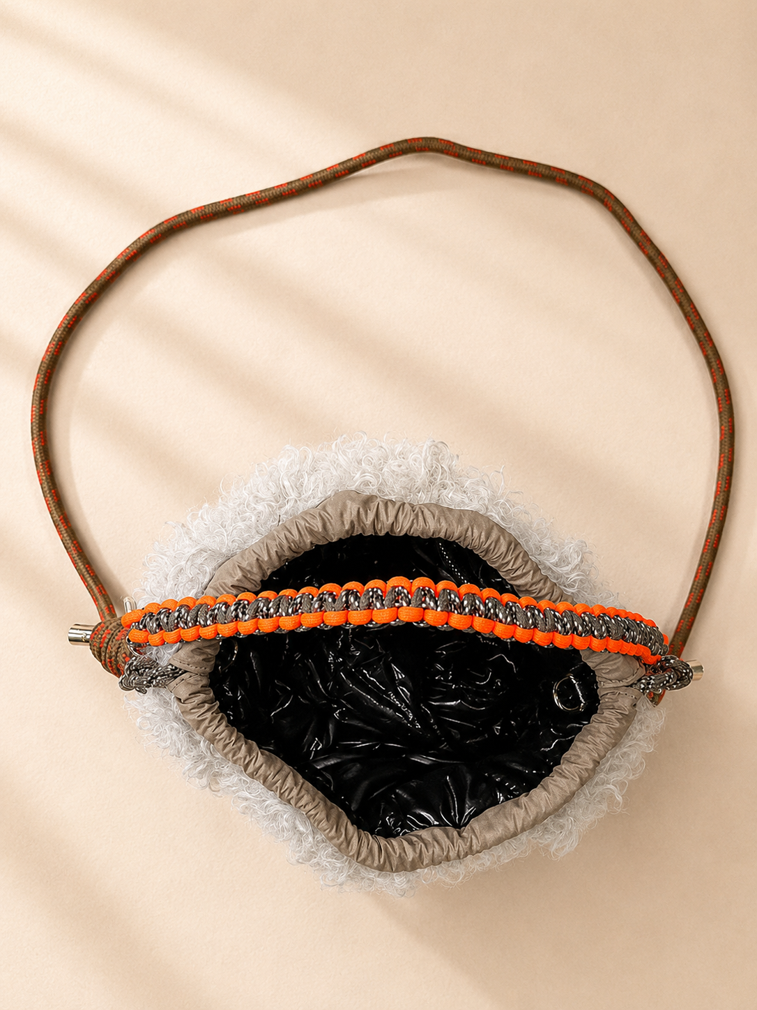Reversible faux fur quilted bag <IVORY> /RISLEY