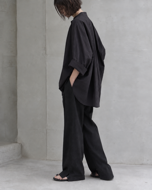 ROUND FORM SHIRT / YENN
