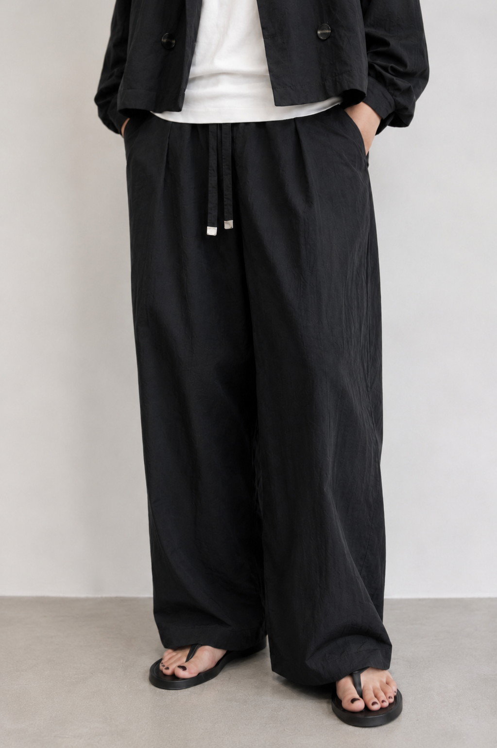 シワ加工ナイロンPNT BLK /PRIORTY