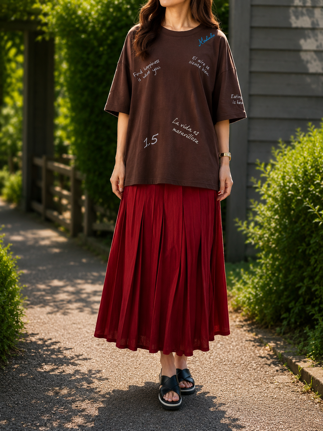 マルチグラフィックフレアTシャツ/ Praia