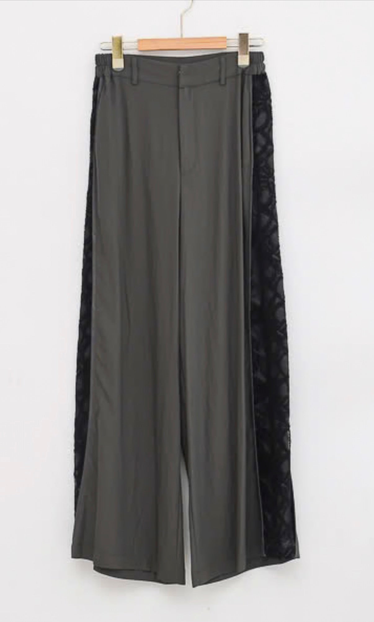 Lace paneled pants / RISLEY